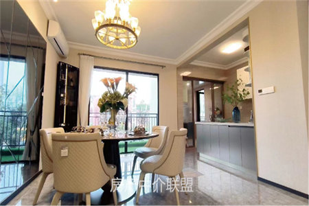 东城名苑3室2厅1卫79.8万100m2精装修出售东山9楼